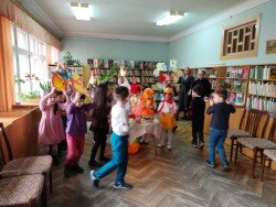 "Радуга книжных страниц"