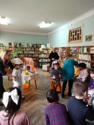 "Радуга книжных страниц"